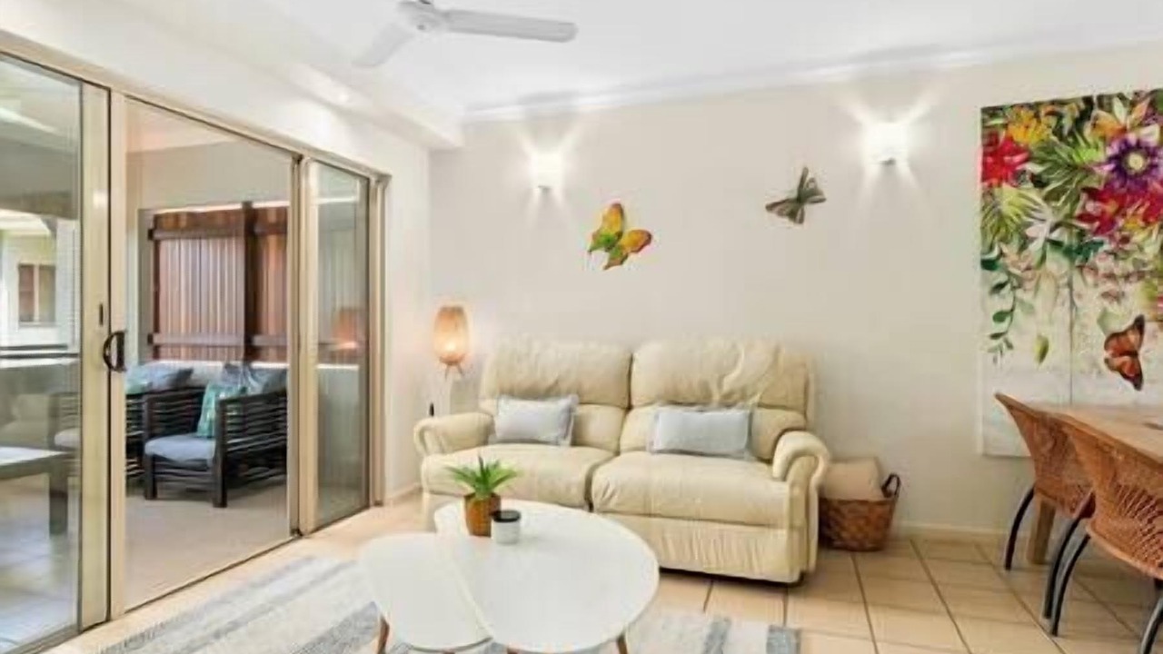 Photo of Livingroom in Clifton Beach