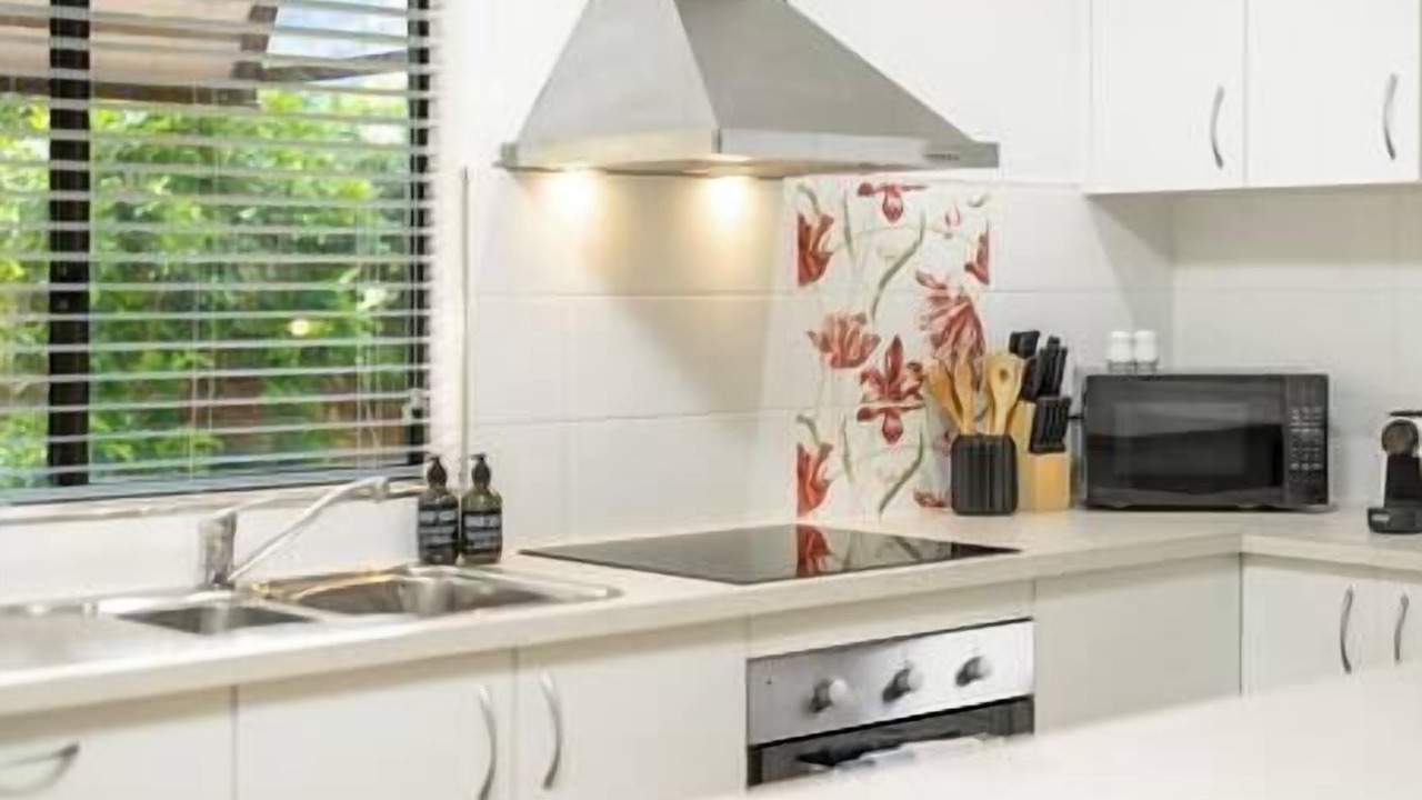 Photo of Kitchen in Kewarra Beach