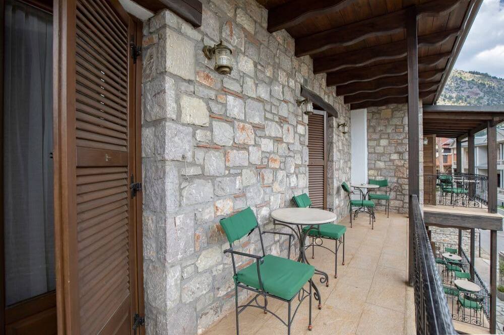 Photo of Outdoor in Eptalofos