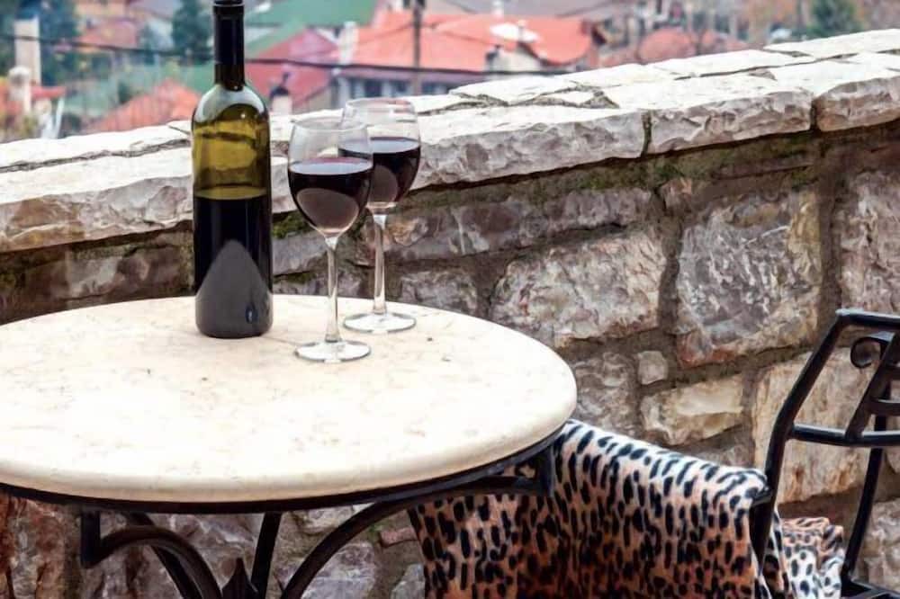 Photo of Outdoor in Eptalofos