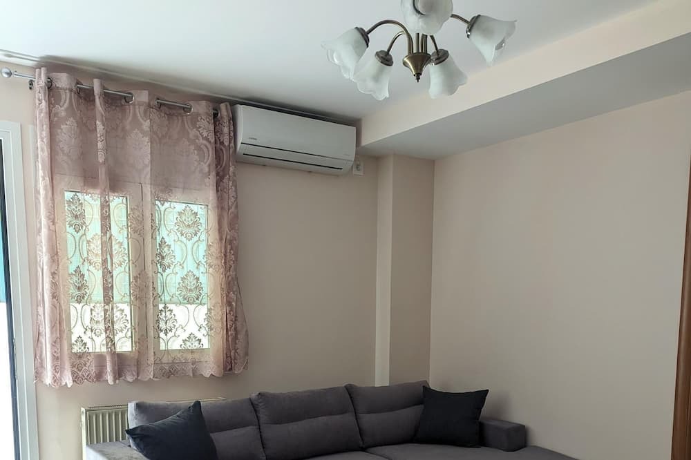 Photo of Livingroom in Kamena Vourla