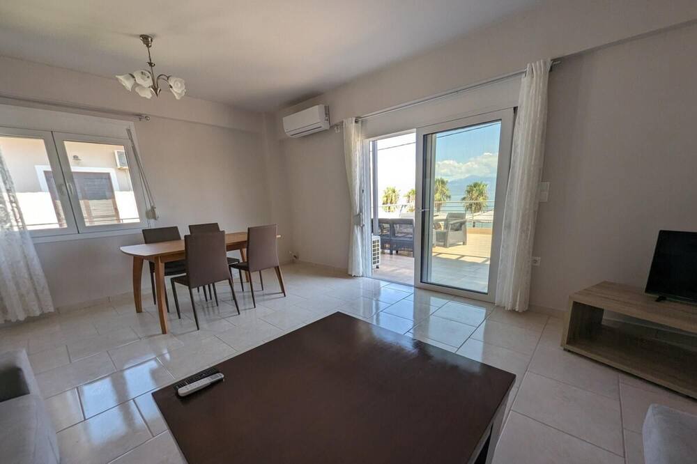 Photo of Livingroom in Kamena Vourla