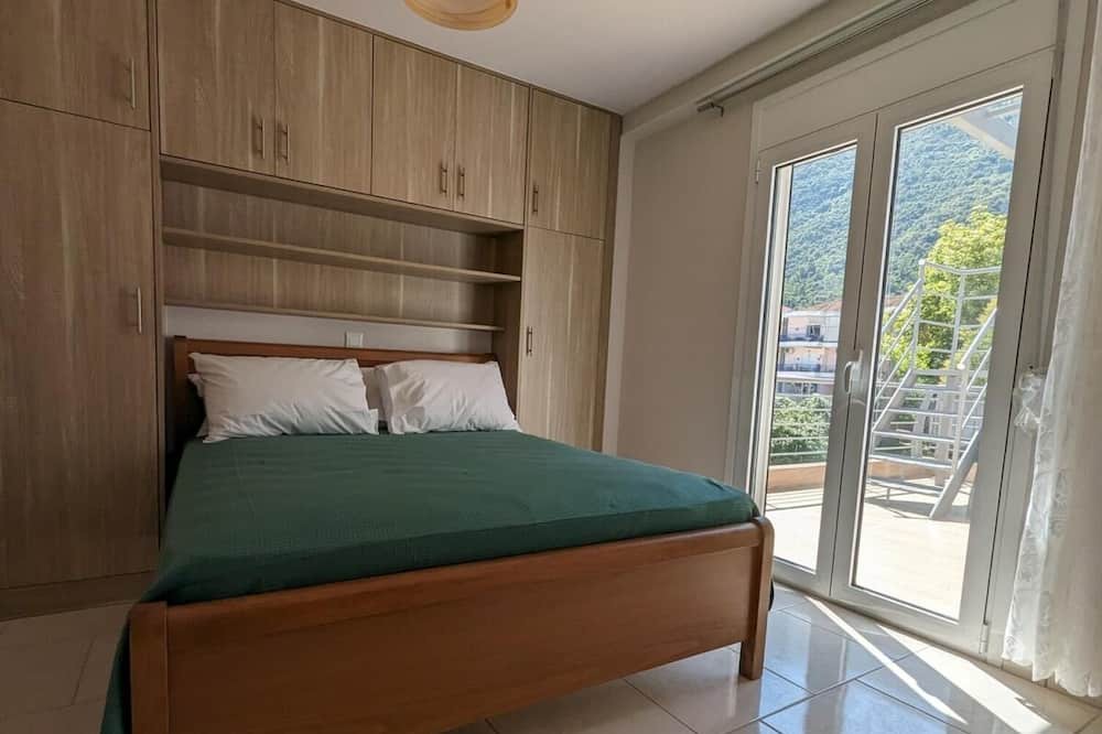 Photo of Bedroom in Kamena Vourla