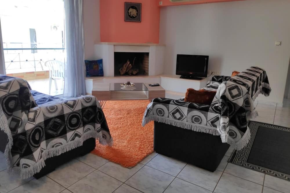 Photo of Livingroom in Molos-Agios Konstantinos