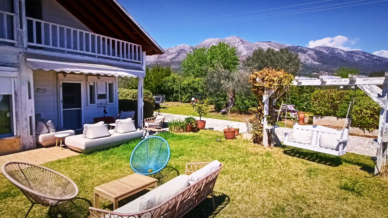 Photo of Outdoor in Eretria