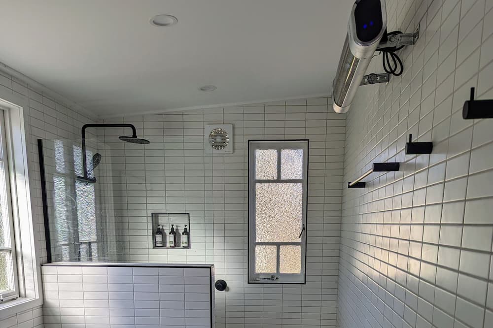 Photo of Bathroom in Pozieres