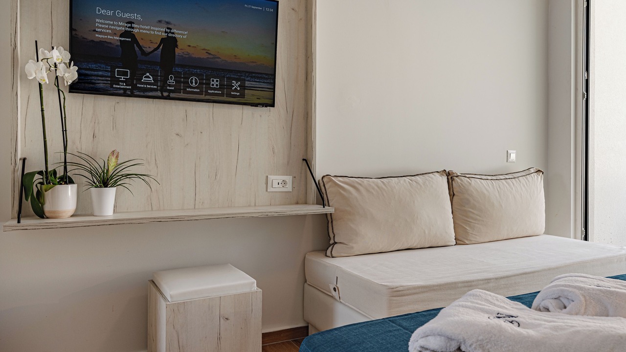 Photo of Bedroom in Neromilos