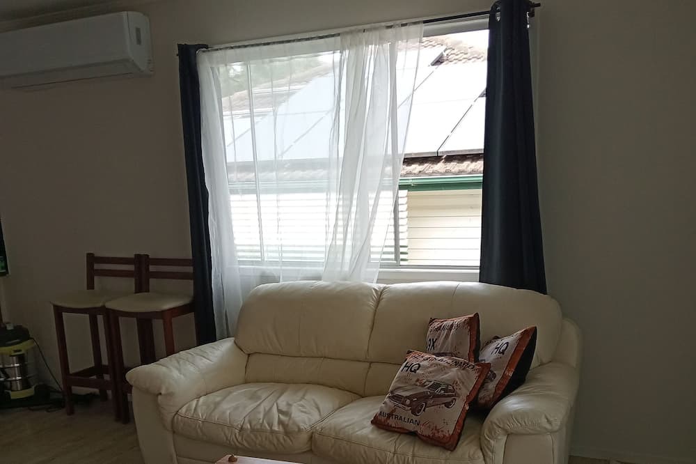 Photo of Livingroom in Ferny Hills