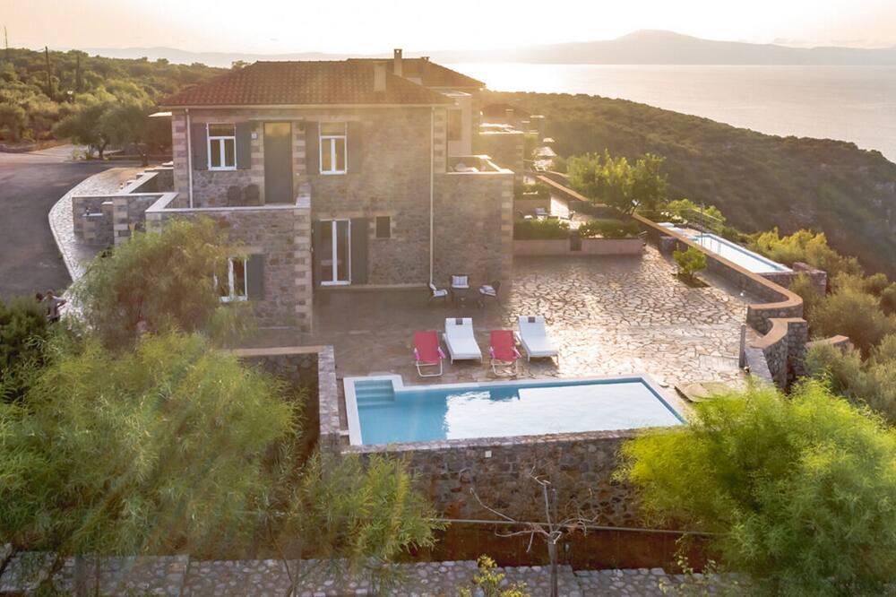 Photo of Outdoor in Kitries
