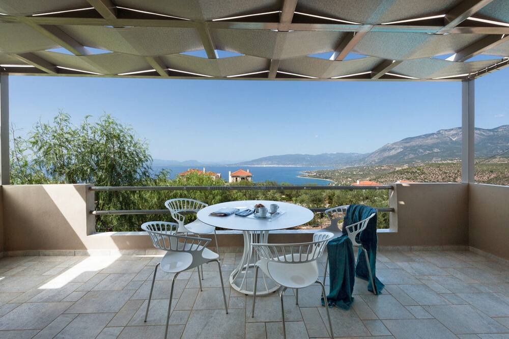 Photo of Outdoor in Kitries