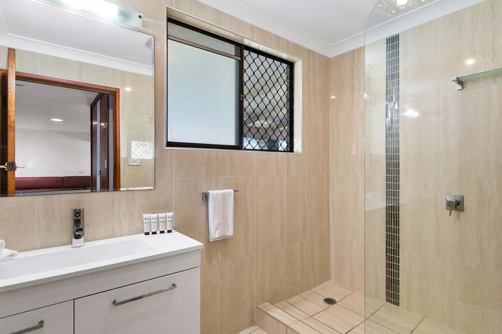 Photo of Bathroom in Point Vernon
