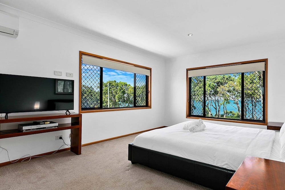 Photo of Bedroom in Point Vernon