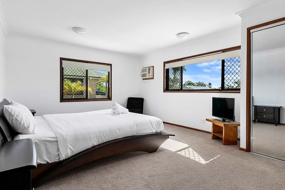 Photo of Bedroom in Point Vernon