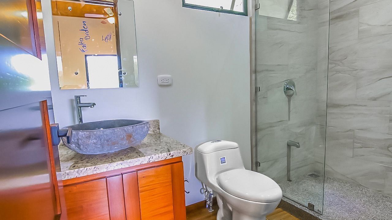 Photo of Bathroom in Platanillo