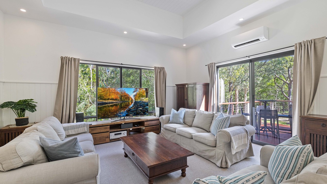 Photo of Livingroom in Cooroibah