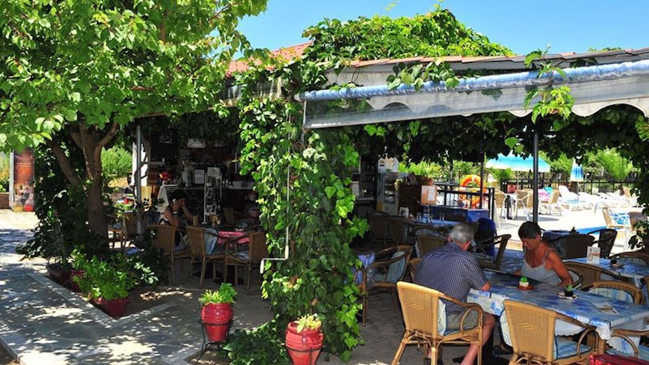 Photo of Others in Anaxos