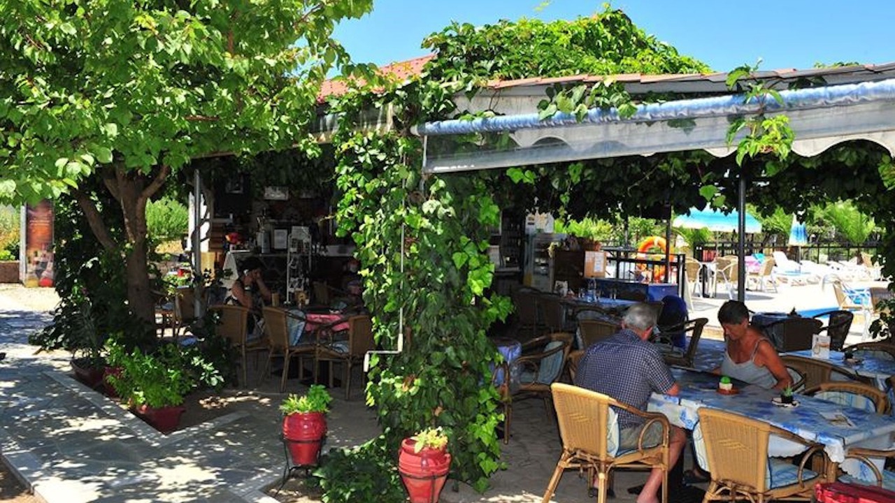 Photo of Others in Anaxos