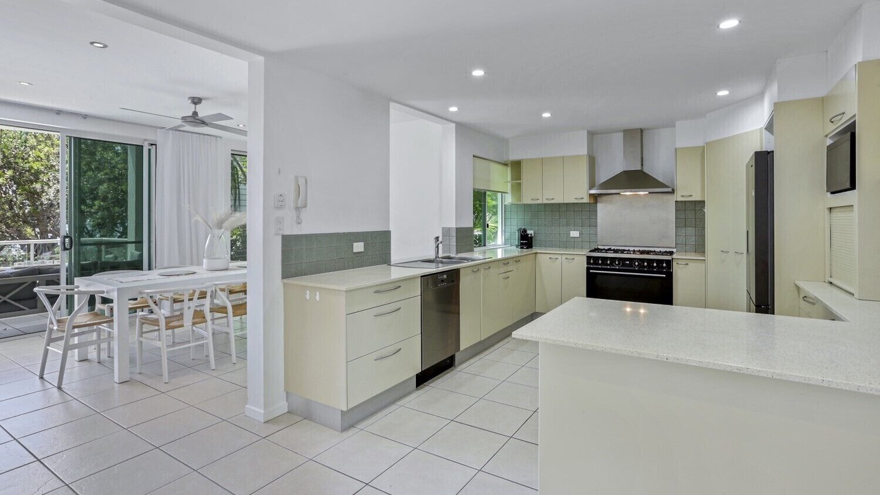 Photo of Kitchen in Castaways Beach