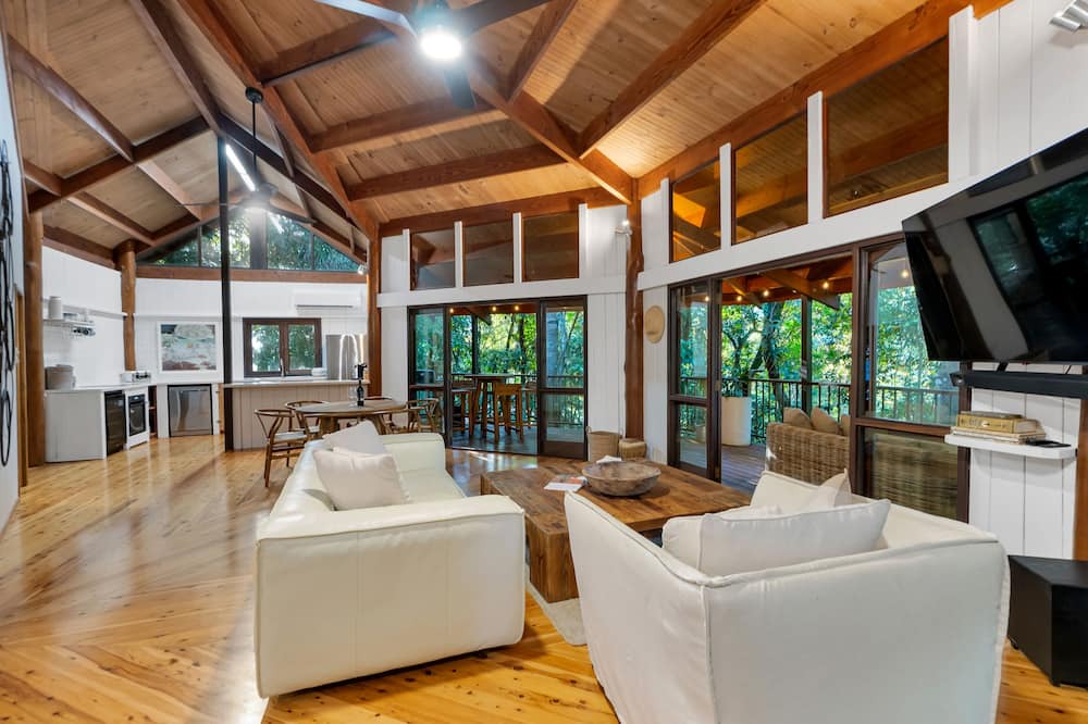 Photo of Livingroom in Kamerunga