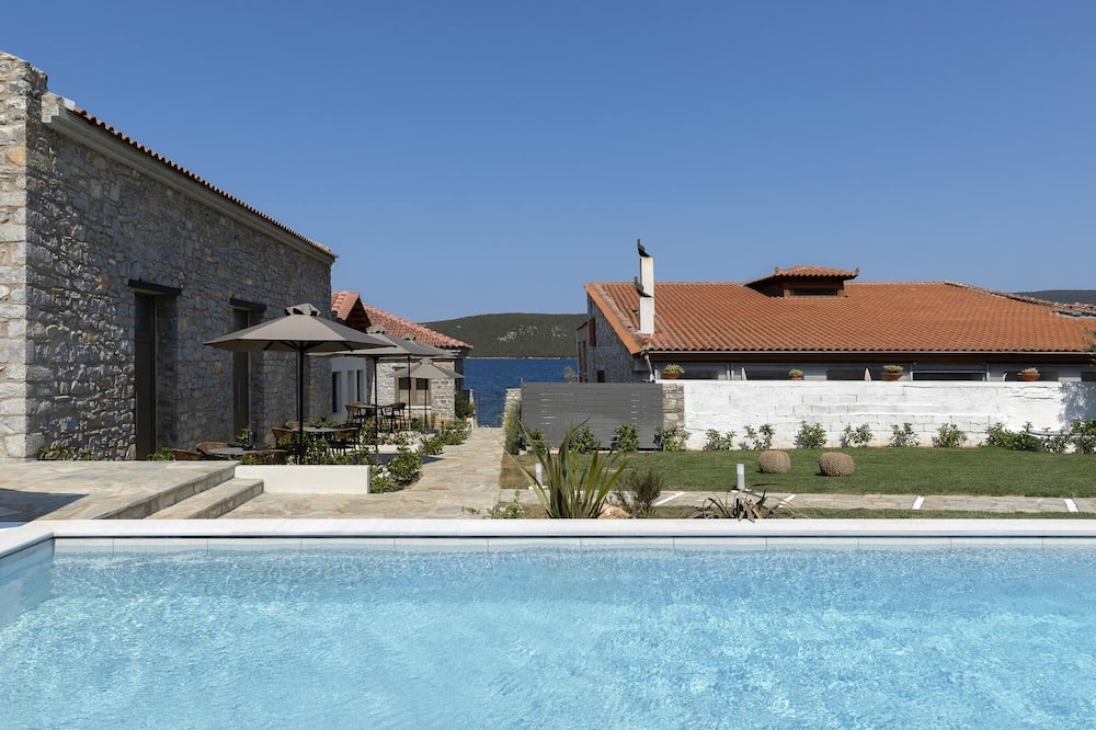 Photo of Outdoor in Sourpi
