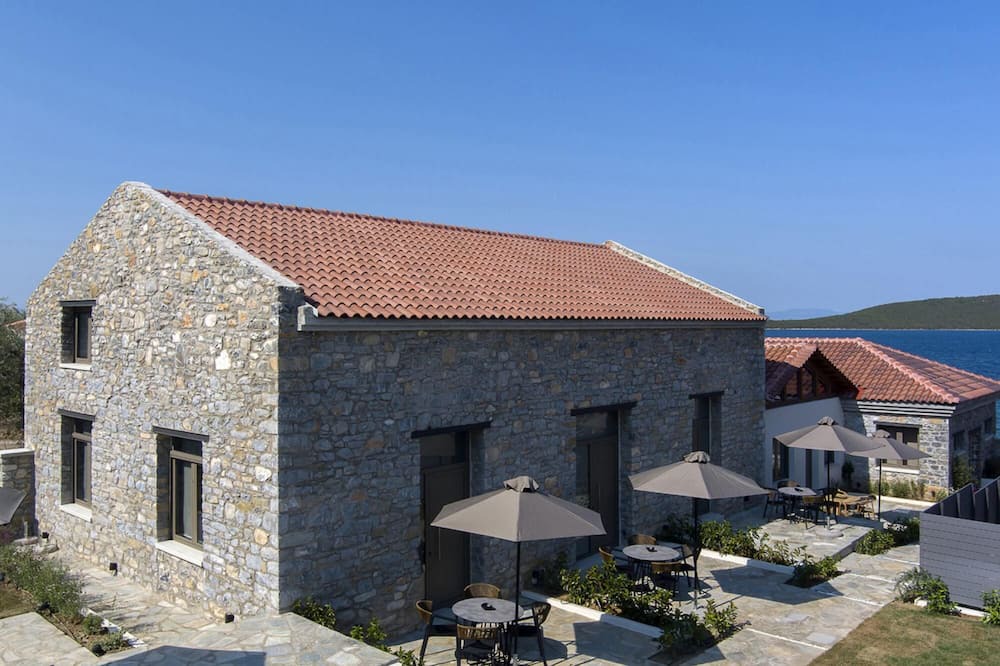 Photo of Outdoor in Sourpi