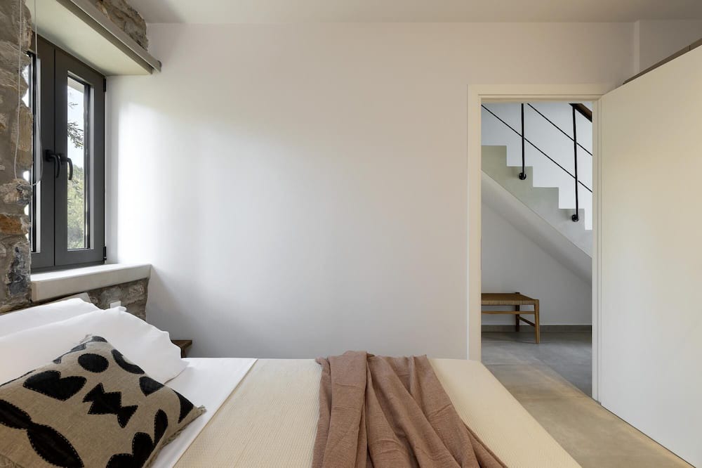 Photo of Bedroom in Sourpi