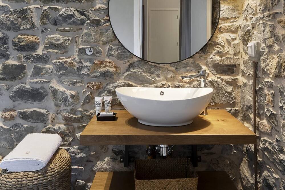 Photo of Bathroom in Sourpi