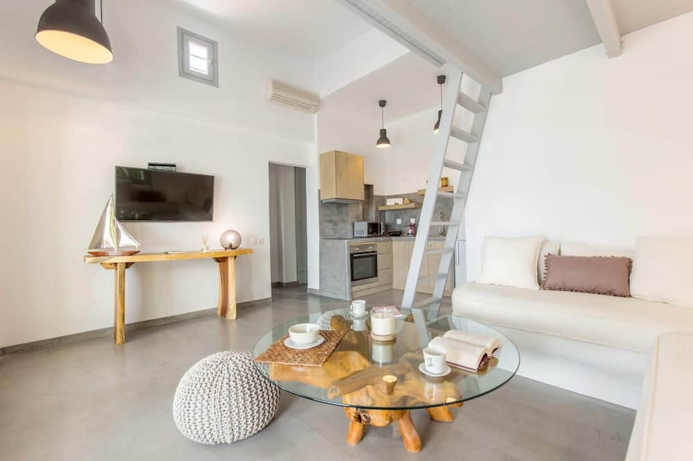 Photo of Livingroom in Platis Gialos
