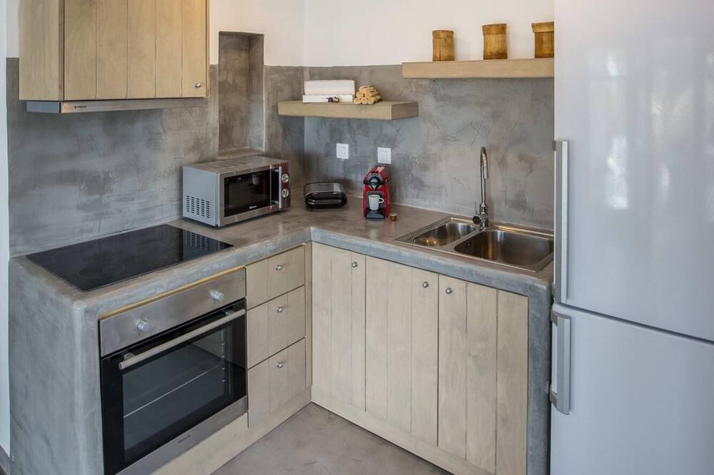 Photo of Kitchen in Platis Gialos