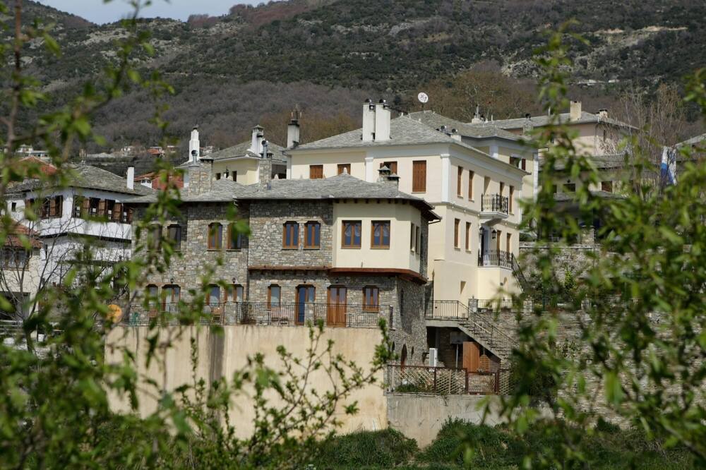 Photo of Others in Portaria