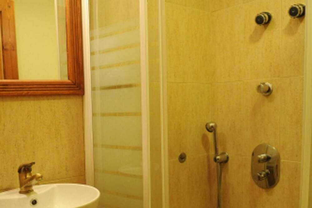 Photo of Bathroom in Portaria