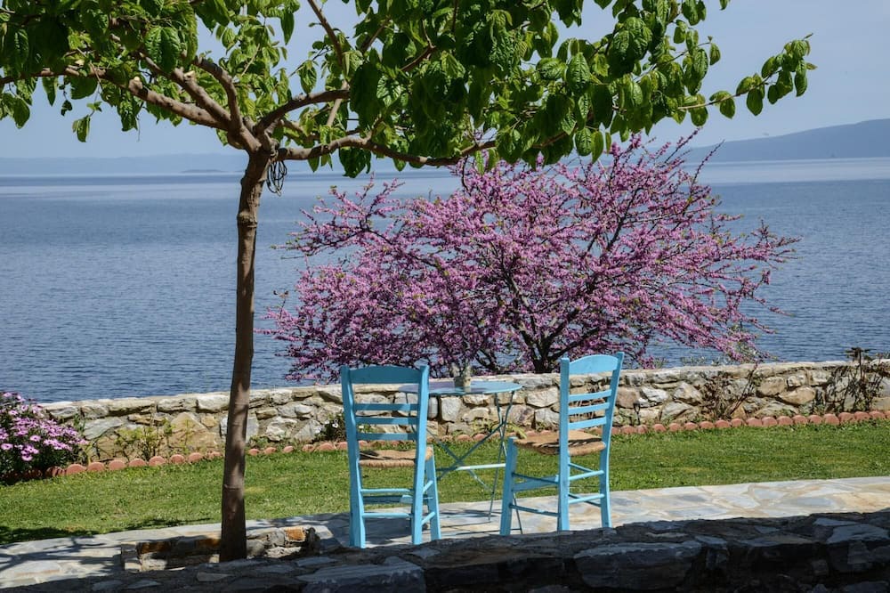 Photo of Outdoor in Sourpi