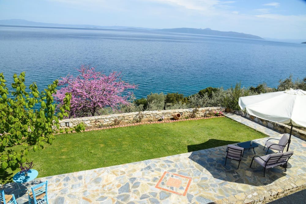 Photo of Outdoor in Sourpi