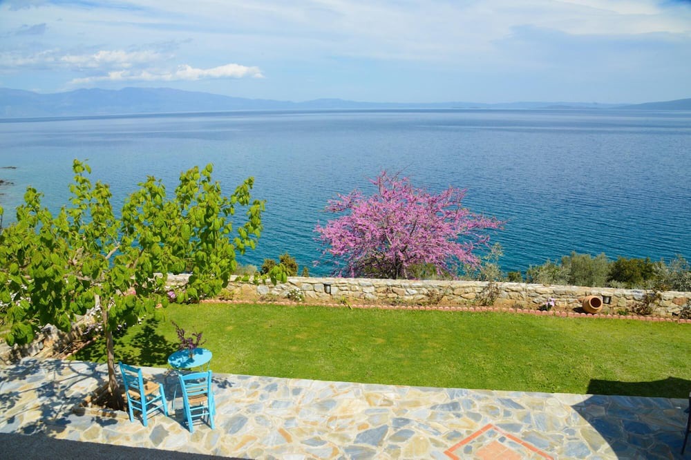 Photo of Outdoor in Sourpi