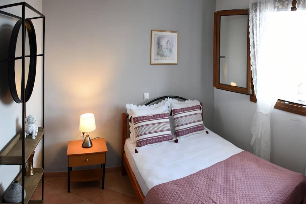 Photo of Bedroom in Sourpi