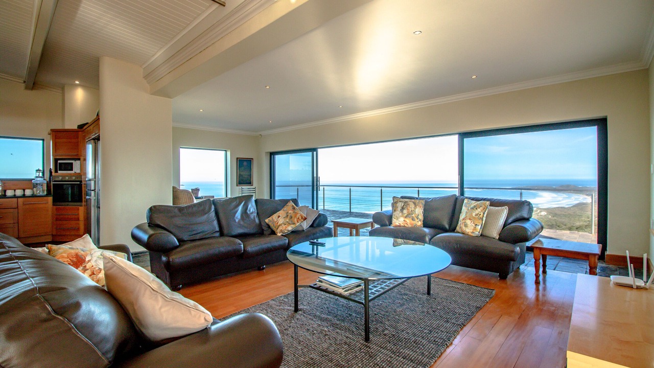 Photo of Livingroom in Brenton-on-Sea