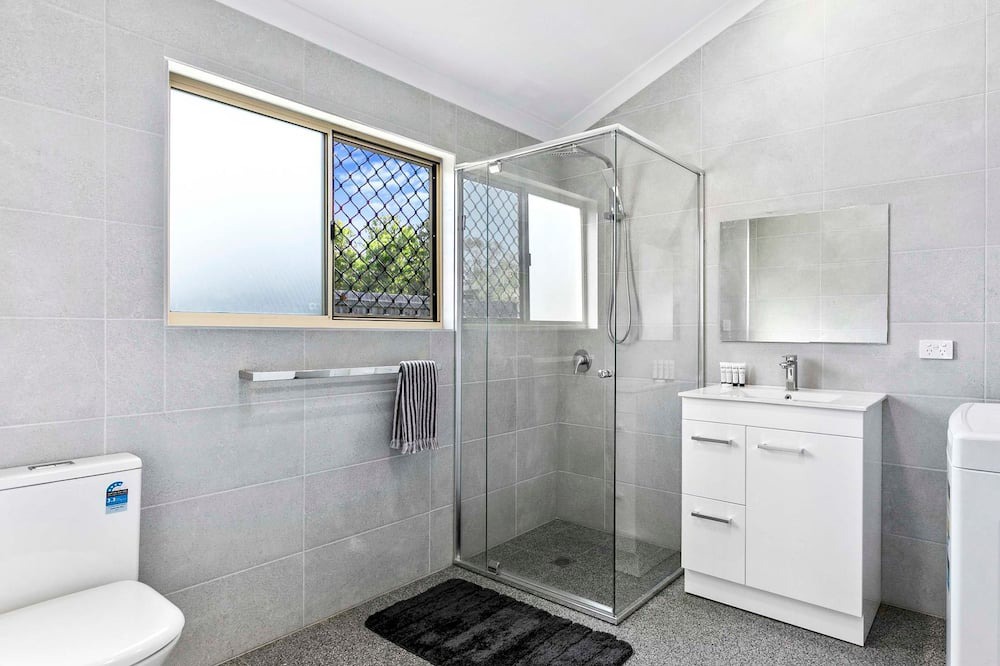 Photo of Bathroom in Point Vernon