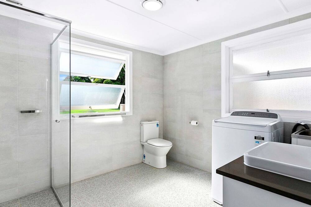 Photo of Bathroom in Point Vernon