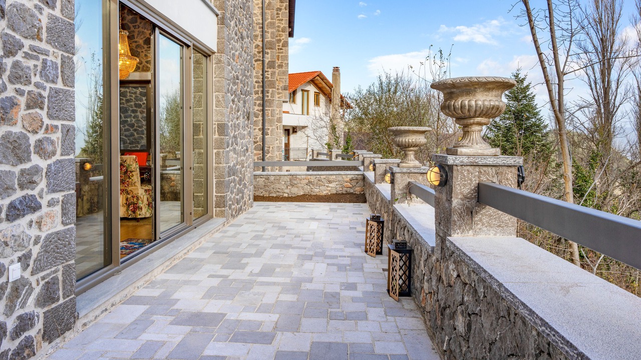 Photo of Patio Balcony in Eptalofos