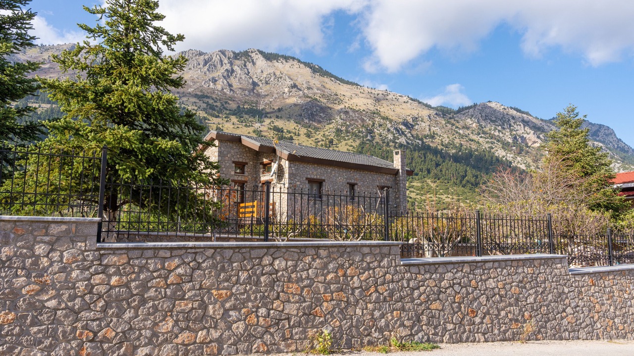 Photo of Outdoor in Eptalofos