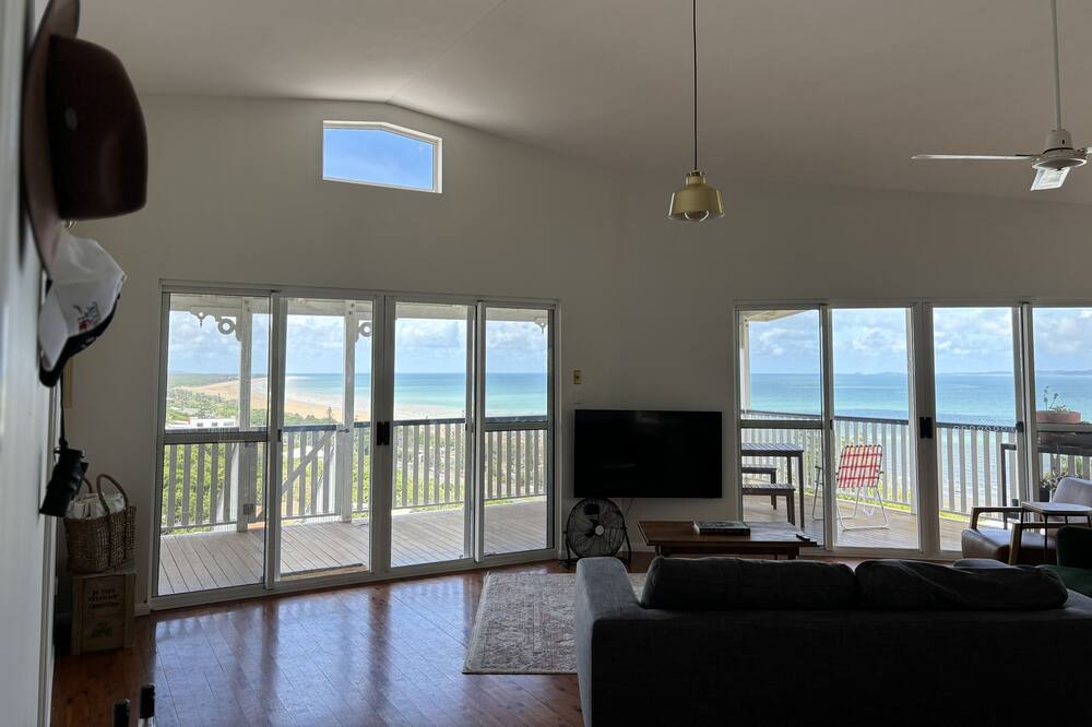 Photo of Livingroom in Yeppoon