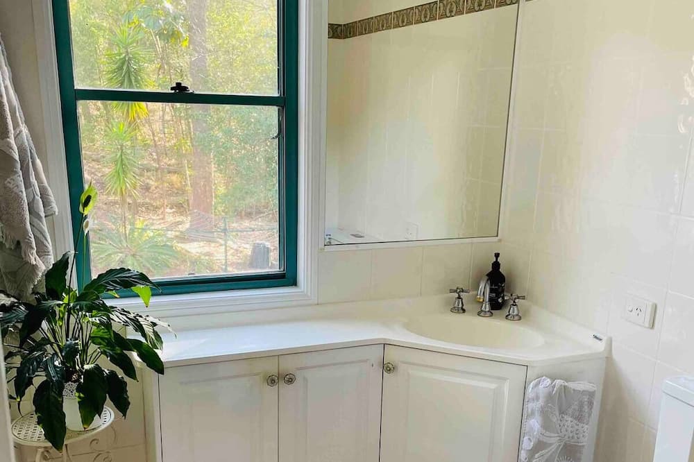 Photo of Bathroom in Parklands