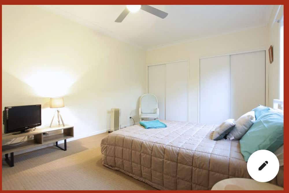 Photo of Bedroom in Thornlands