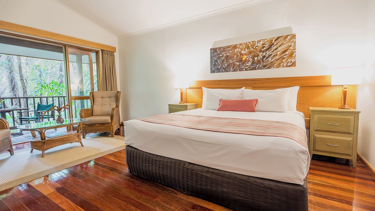 Photo of Bedroom in Oak Beach