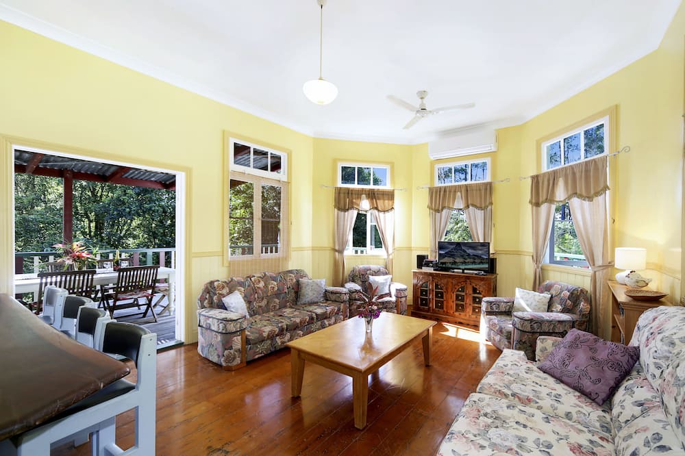 Photo of Livingroom in Pinbarren