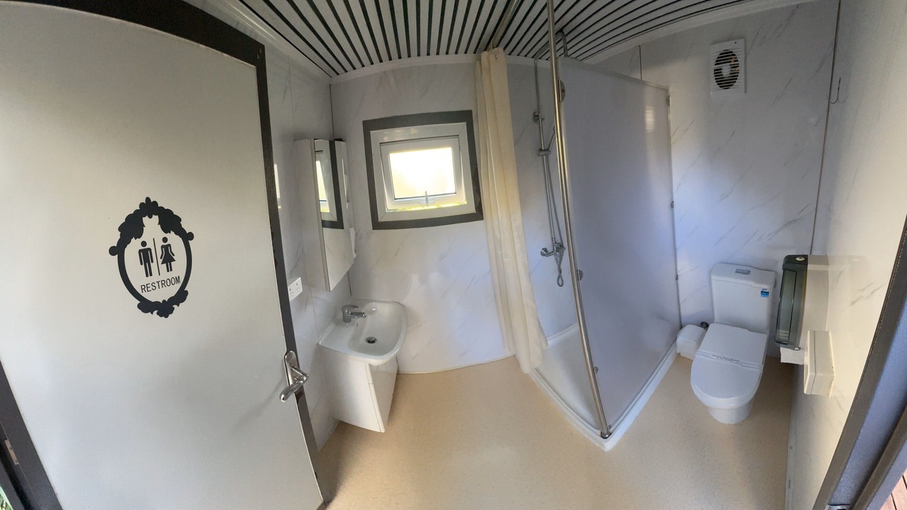 Photo of Bathroom in Seventeen Seventy