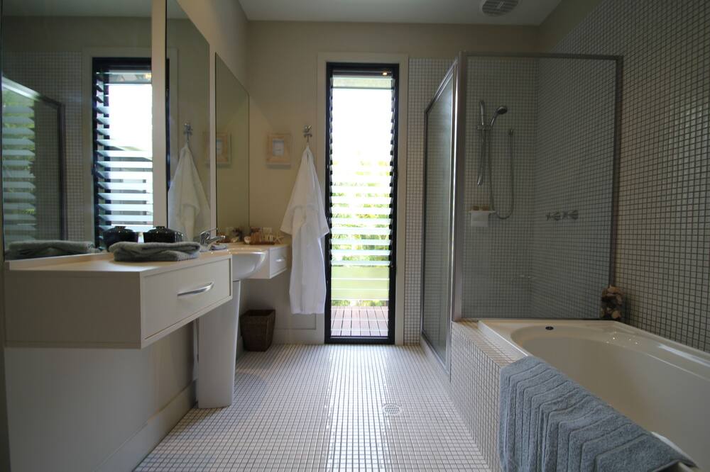 Photo of Bathroom in Eumundi