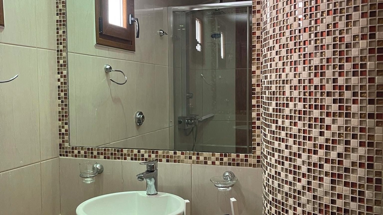 Photo of Bedroom in Troulos