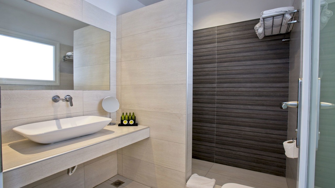 Photo of Bathroom in Glastros