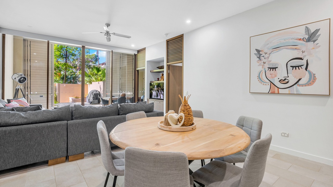 Photo of Livingroom in Palm Cove